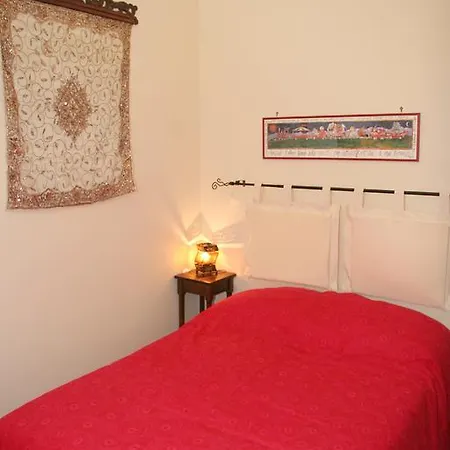 Oda ve Kahvaltı Beb Di Fiore Napoli